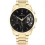 Tommy Hilfiger Baker 1710447 ur med Sort urskive og en urkasse på 44 mm i diameter og en Lænke i Guld