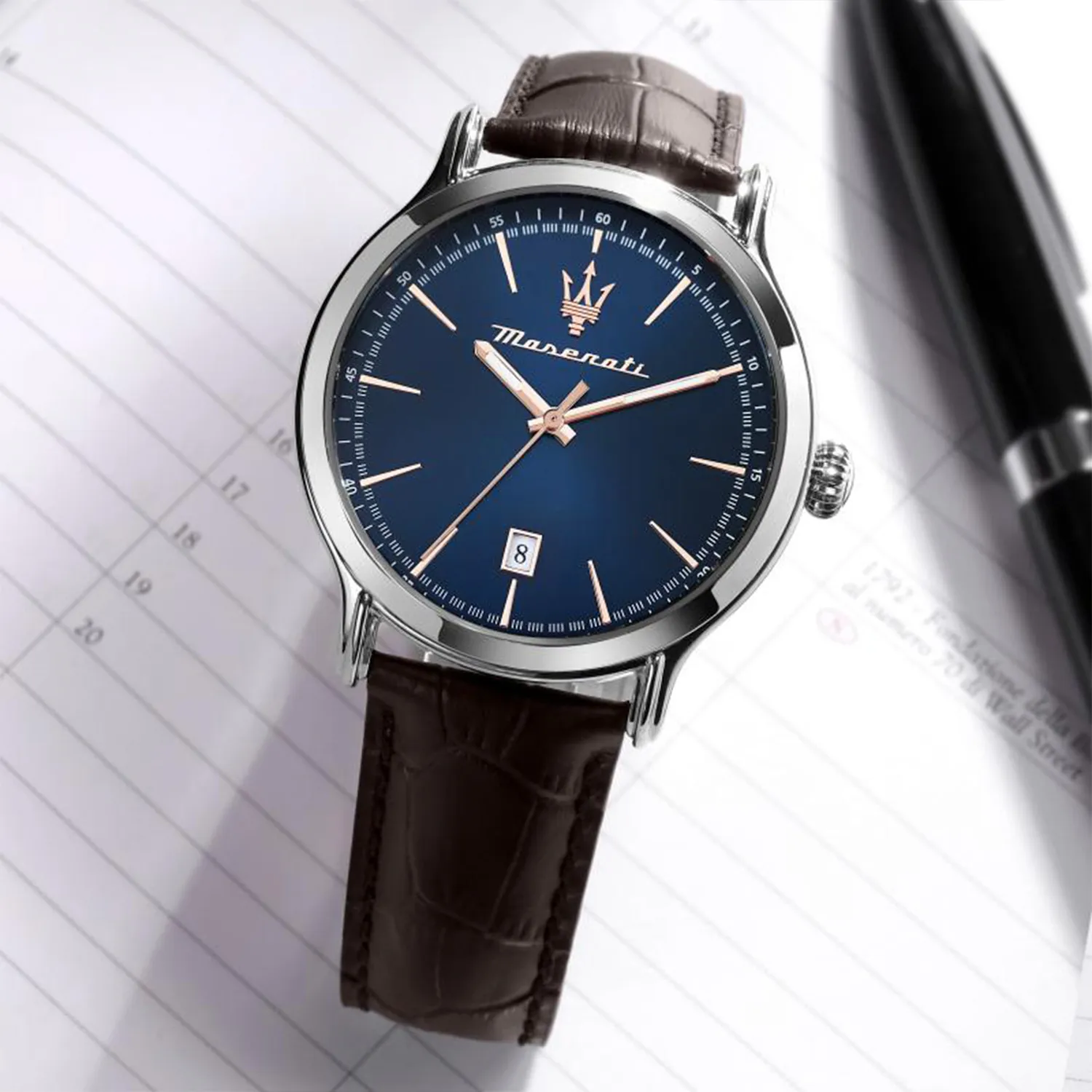 Maserati watch in steel with leather strap
