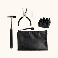 Billede af forskelligt tilbehør til et ur