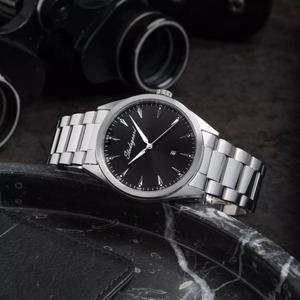 Analog klokke for herre