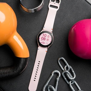 Samsung Galaxy Watch FE smartklokke for damer